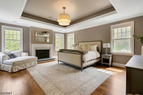 138 Oakwood Road Watchung NJ 07069