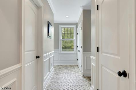138 Oakwood Road Watchung NJ 07069