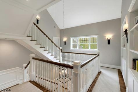 138 Oakwood Road Watchung NJ 07069