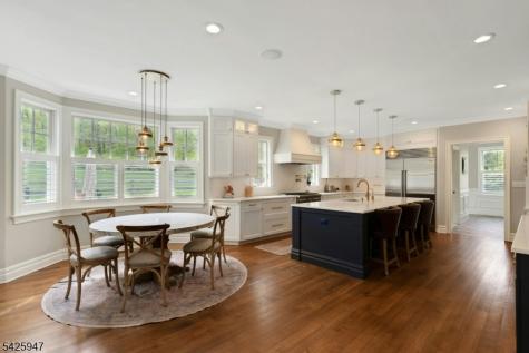 138 Oakwood Road Watchung NJ 07069
