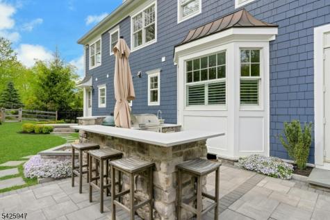 138 Oakwood Road Watchung NJ 07069