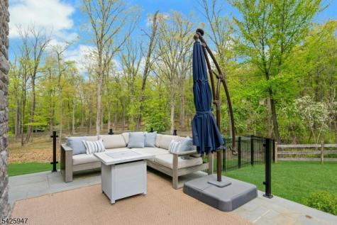 138 Oakwood Road Watchung NJ 07069