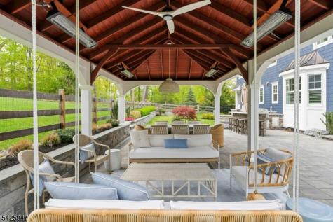 138 Oakwood Road Watchung NJ 07069