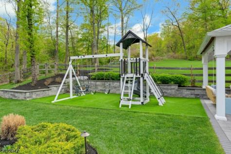 138 Oakwood Road Watchung NJ 07069