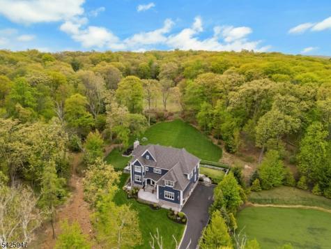 138 Oakwood Road Watchung NJ 07069