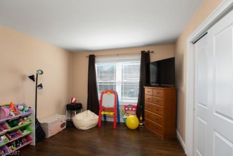 22 Andrew Street Green Brook NJ 08812