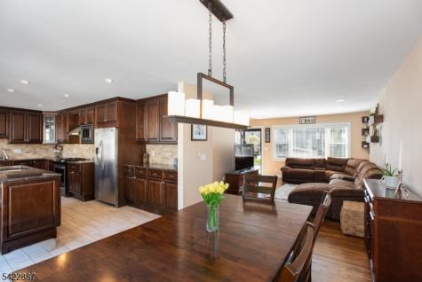 22 Andrew Street Green Brook NJ 08812