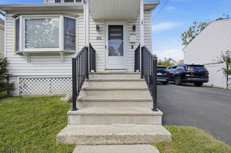 305 Stockton Avenue Roselle NJ 07203