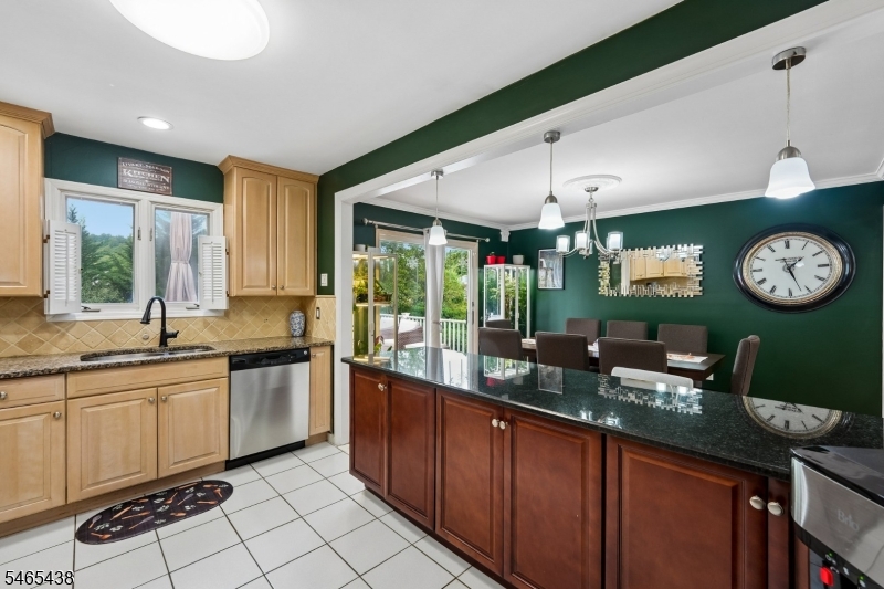 564 Mountain Avenue Springfield NJ 07081