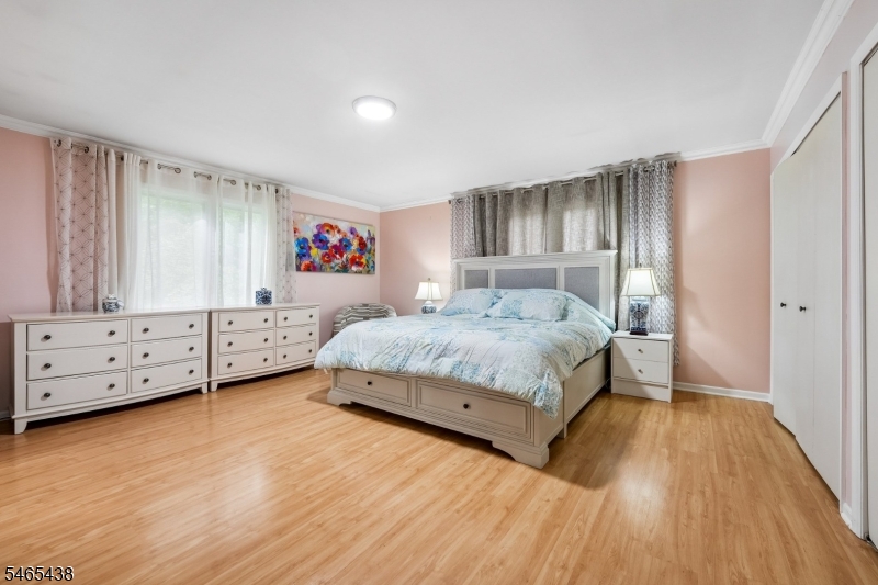 564 Mountain Avenue Springfield NJ 07081