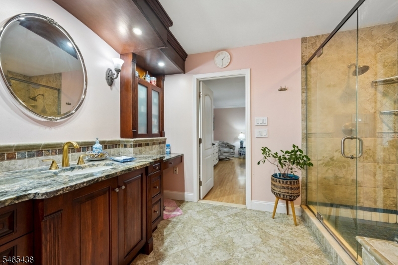 564 Mountain Avenue Springfield NJ 07081