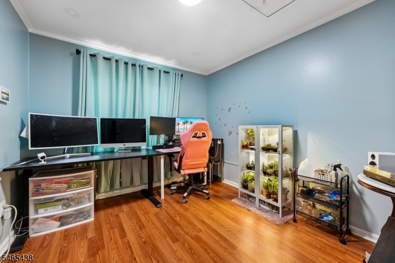 564 Mountain Avenue Springfield NJ 07081