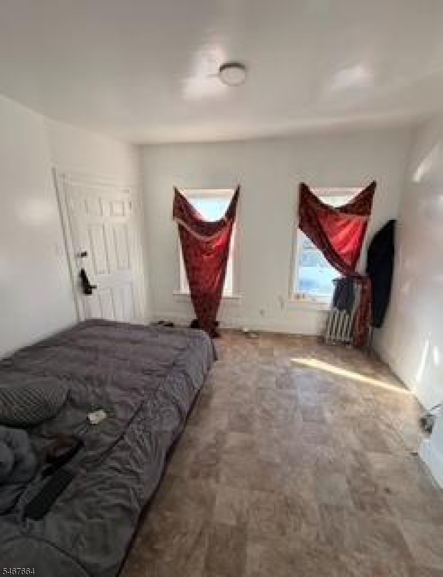 425 Catherine Street Elizabeth NJ 07201