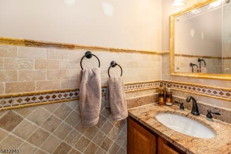 238 Park Avenue Teaneck NJ 07666