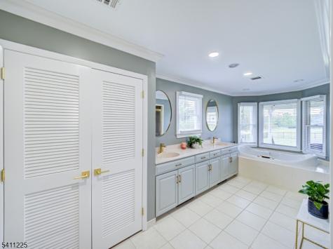 33 Kappus Road Alexandria NJ 08848