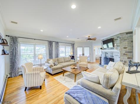 33 Kappus Road Alexandria NJ 08848