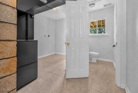 30 Wordsworth Lane Lopatcong NJ 08865