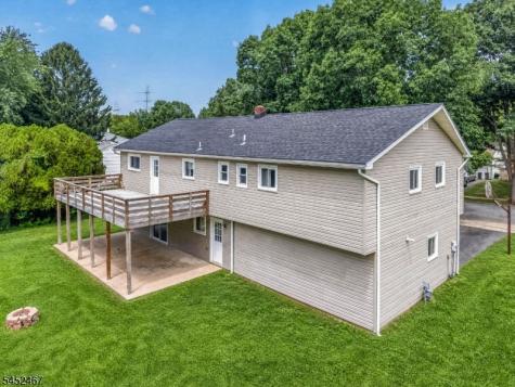 30 Wordsworth Lane Lopatcong NJ 08865