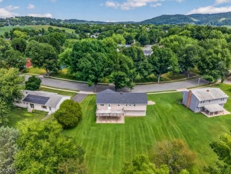 30 Wordsworth Lane Lopatcong NJ 08865