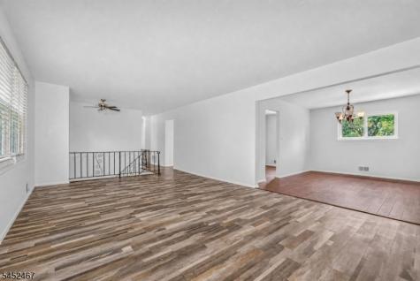 30 Wordsworth Lane Lopatcong NJ 08865
