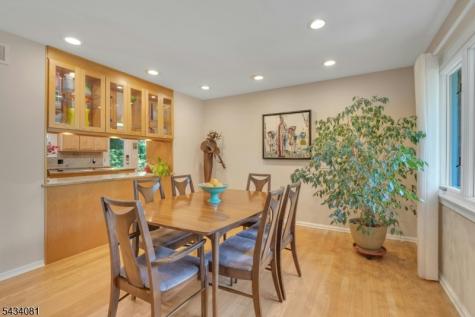 130 Pearl Brook Drive Clifton NJ 07013
