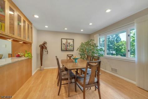 130 Pearl Brook Drive Clifton NJ 07013