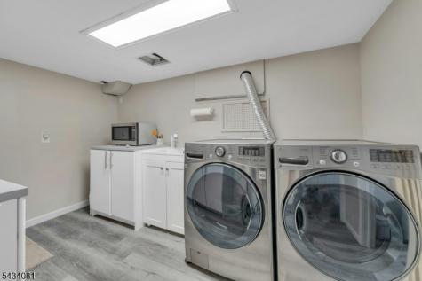 130 Pearl Brook Drive Clifton NJ 07013