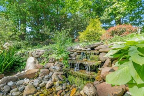 130 Pearl Brook Drive Clifton NJ 07013