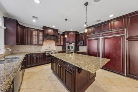 14 Oshaughnessy Lane Closter NJ 07624