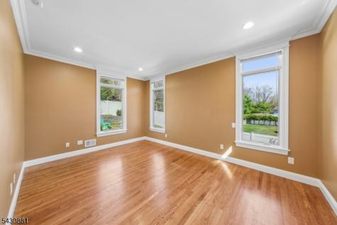 14 Oshaughnessy Lane Closter NJ 07624