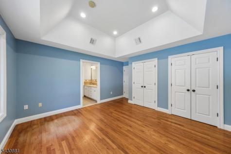 14 Oshaughnessy Lane Closter NJ 07624