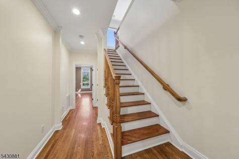 14 Oshaughnessy Lane Closter NJ 07624