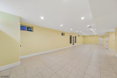 14 Oshaughnessy Lane Closter NJ 07624