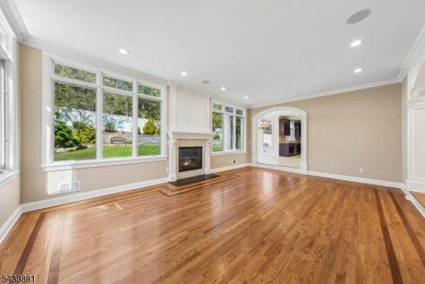 14 Oshaughnessy Lane Closter NJ 07624