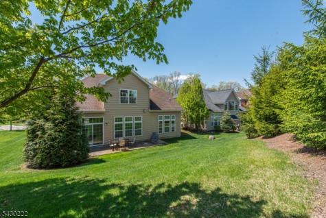 2 Harrison Way Mount Arlington NJ 07856