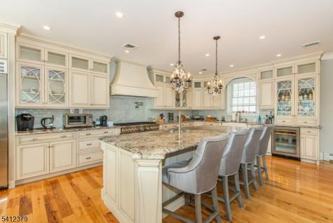 12 Maple Drive North Caldwell NJ 07006