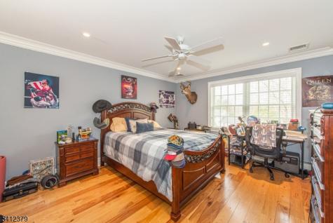 12 Maple Drive North Caldwell NJ 07006