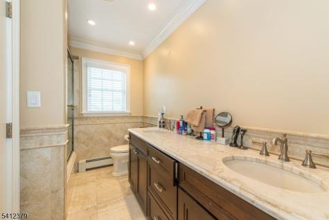12 Maple Drive North Caldwell NJ 07006