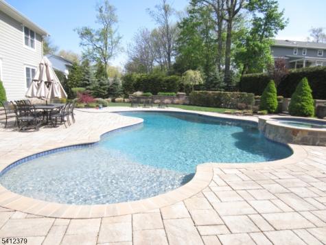12 Maple Drive North Caldwell NJ 07006