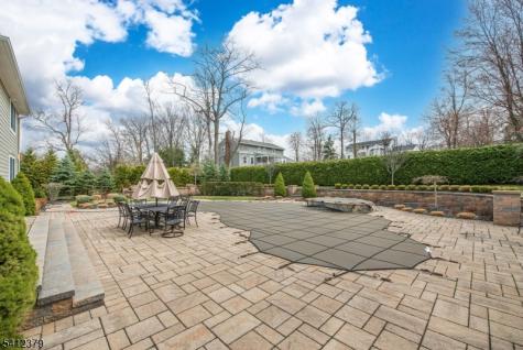 12 Maple Drive North Caldwell NJ 07006