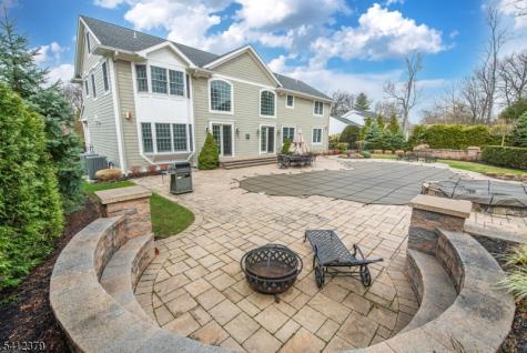 12 Maple Drive North Caldwell NJ 07006