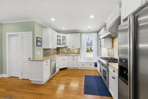 211 Mountainside Road Mendham NJ 07945