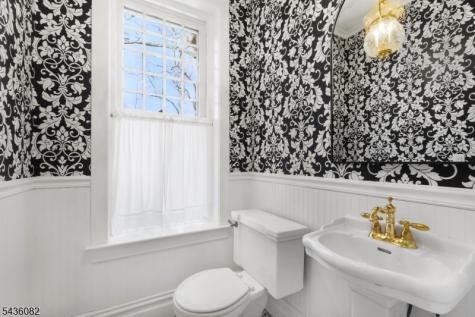 211 Mountainside Road Mendham NJ 07945