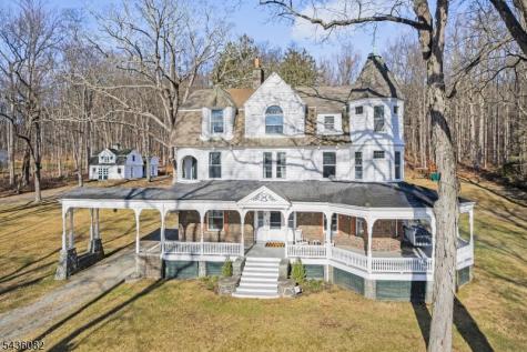 211 Mountainside Road Mendham NJ 07945