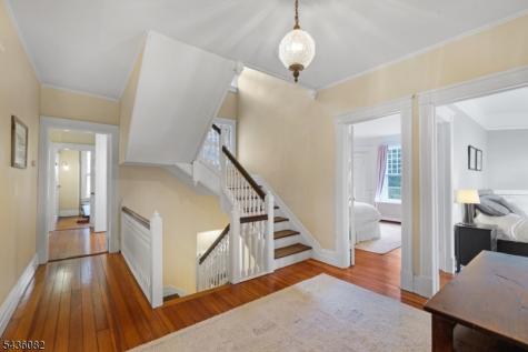 211 Mountainside Road Mendham NJ 07945