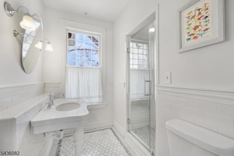 211 Mountainside Road Mendham NJ 07945