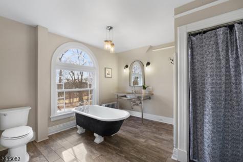 211 Mountainside Road Mendham NJ 07945