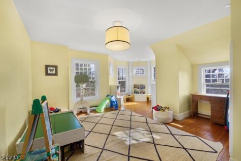 211 Mountainside Road Mendham NJ 07945