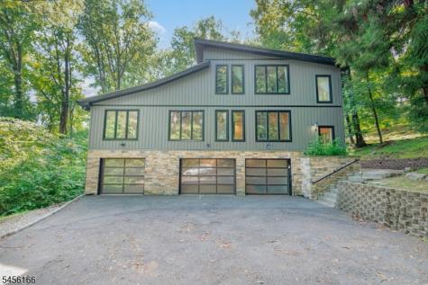 1204 Johnston Drive Watchung NJ 07069