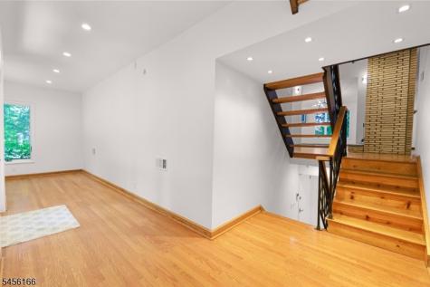 1204 Johnston Drive Watchung NJ 07069
